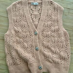 Zara Soft Blush Pink Chunky Knit Vest – Jewel Buttons – Size Medium